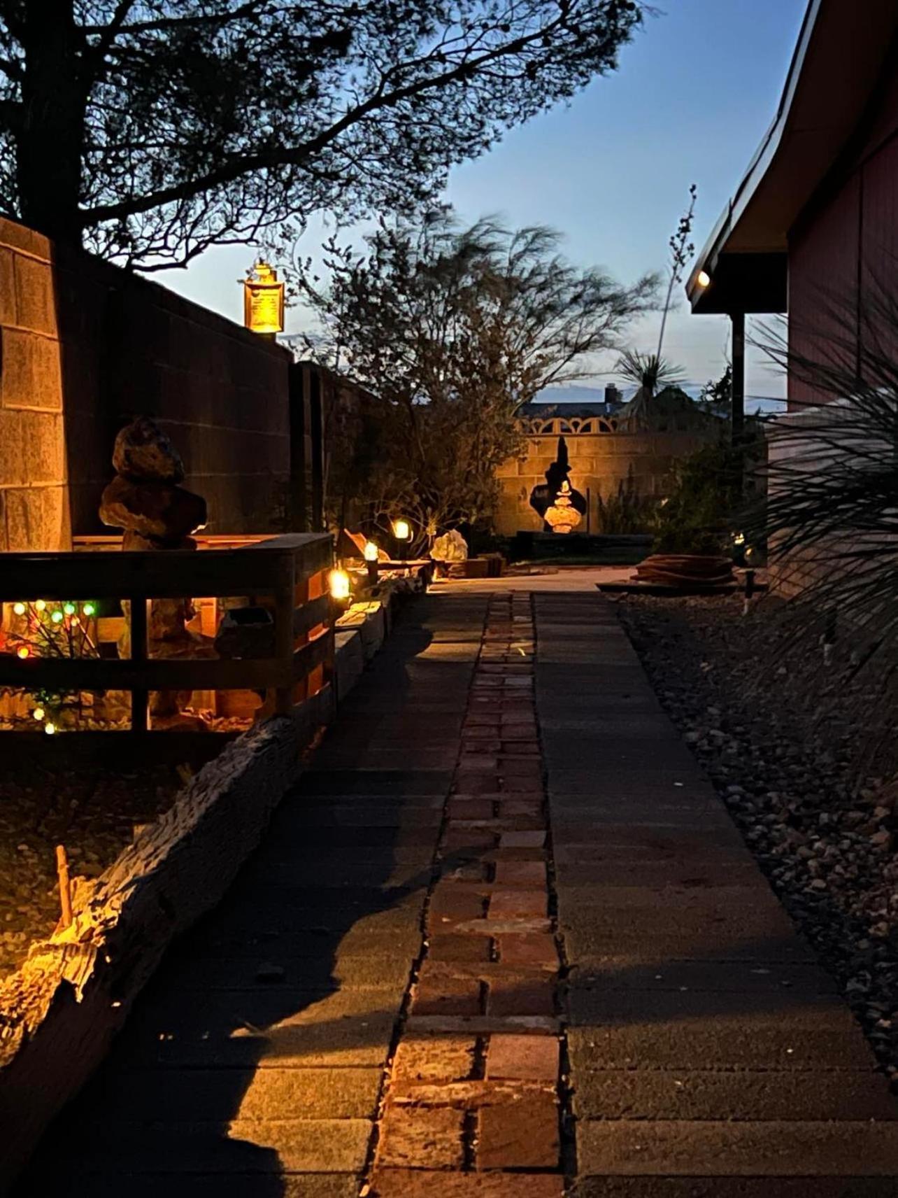Hole In The Wall Getaway - Usa Mexico Border Bed And Breakfast Columbus Dış mekan fotoğraf