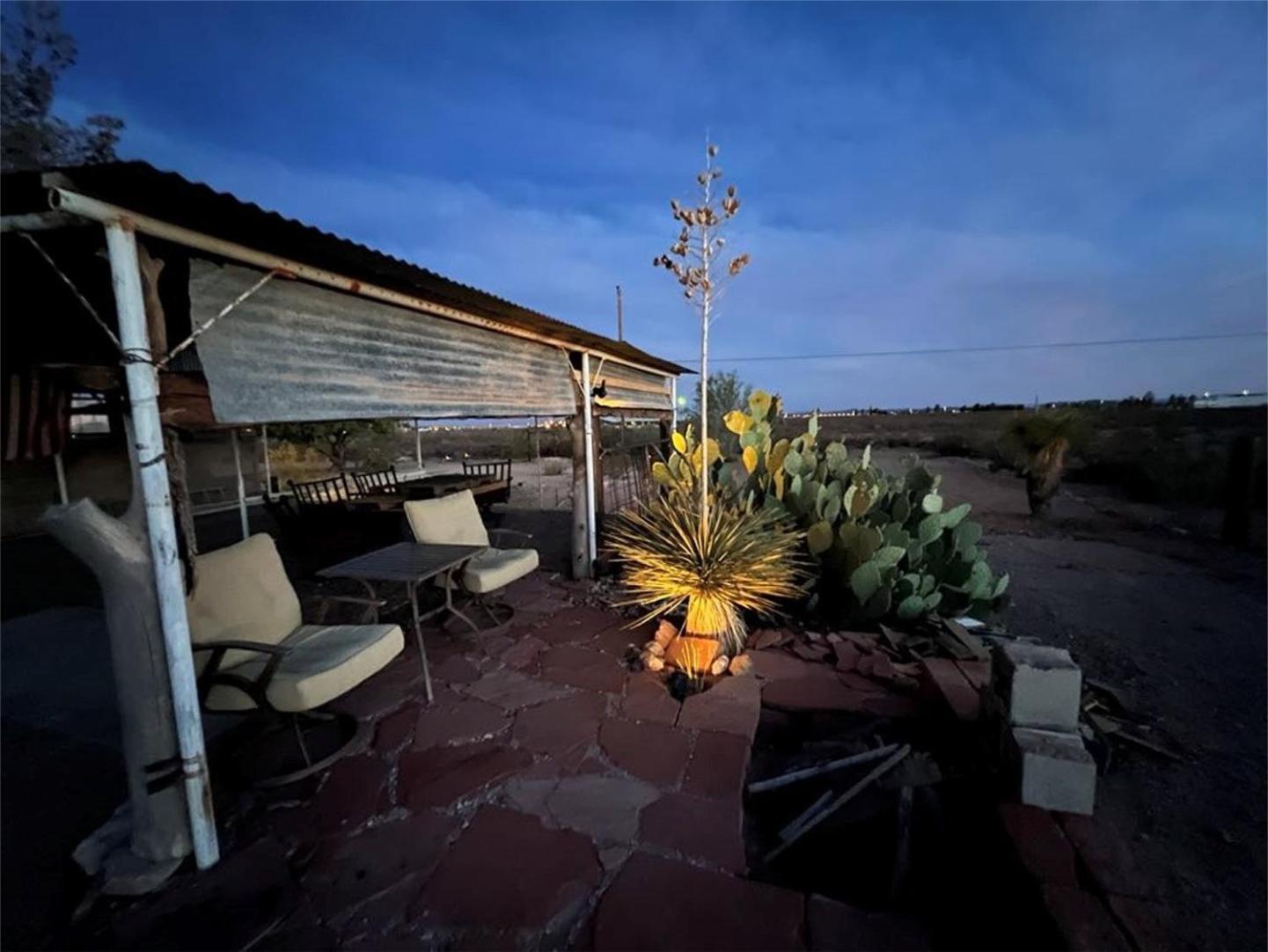 Hole In The Wall Getaway - Usa Mexico Border Bed And Breakfast Columbus Dış mekan fotoğraf